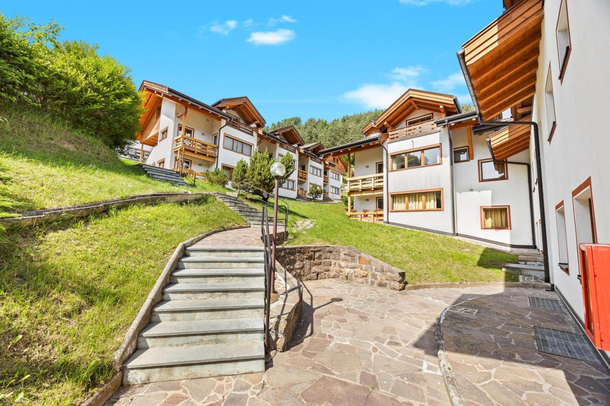 Residence Des Alpes Cavalese Exterior foto